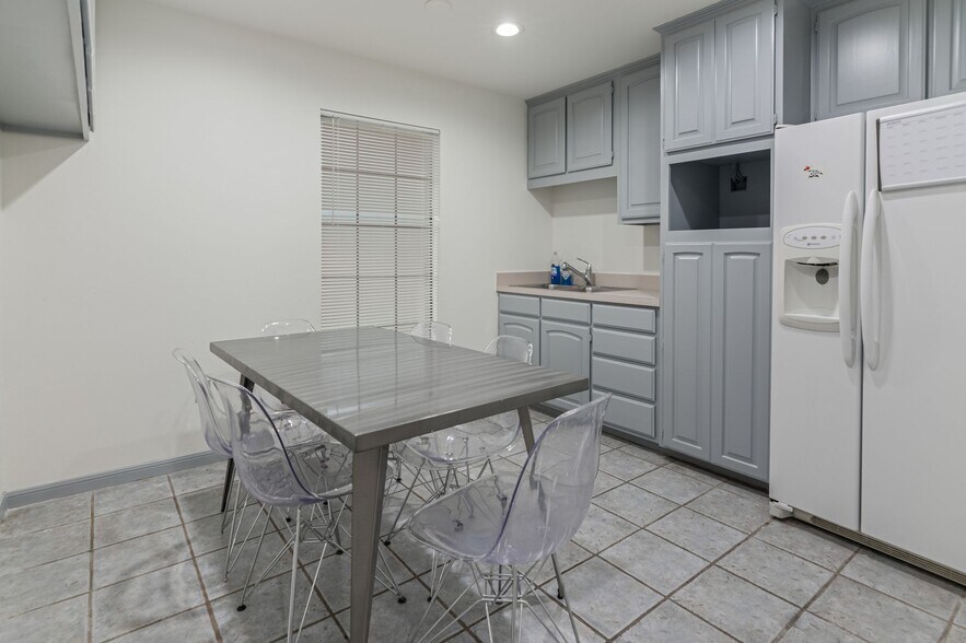 More Photos Of 3112 Lubbock Ave, Fort Worth Medical For Sale