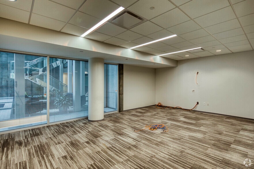 More Photos Of 12470 Telecom Dr, Tampa Office For Sale