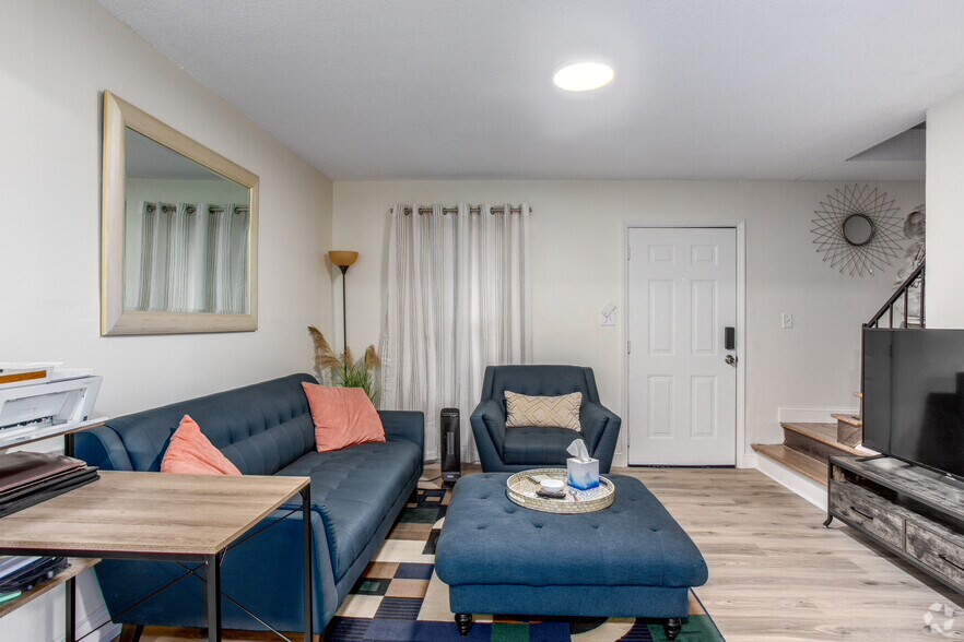 More Photos Of 421 Honeywood Ave, Charlotte Apartments For Sale