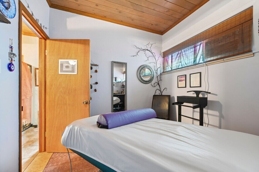 More Photos Of 2402 N Nevada Ave, Colorado Springs Freestanding For Sale