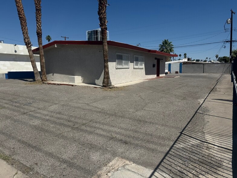 More Photos Of 1610 E Sahara Ave, Las Vegas Freestanding For Sale