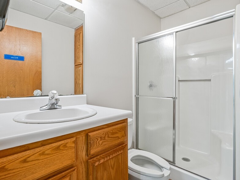 More Photos Of 6 Brooklet St, Asheville Medical For Sale