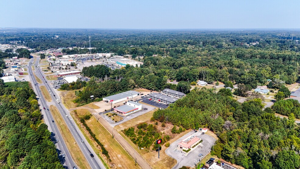 More Photos Of 1100 Highway 78 E, Jasper Hotel For Sale