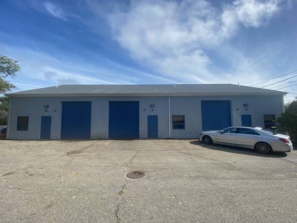 More Photos Of 5800 Post Rd, East Greenwich Warehouse For Lease