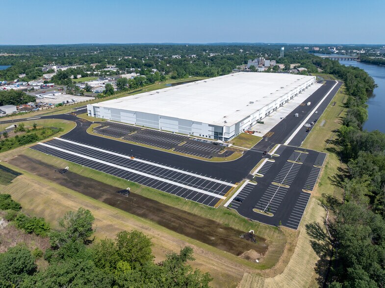 More Photos Of 2300 S Pennsylvania Ave, Morrisville Distribution For Lease