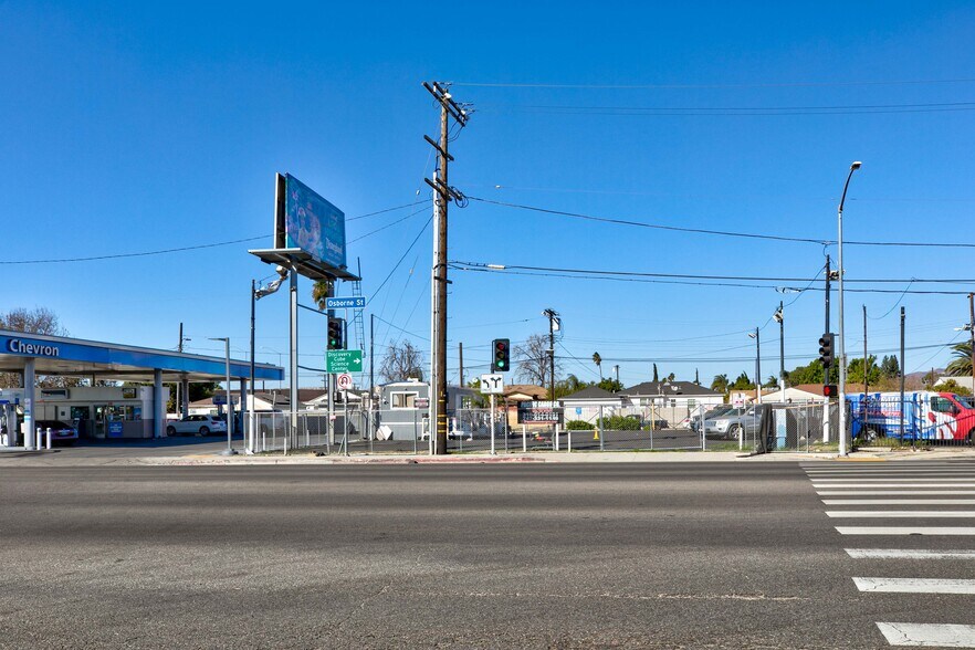 More Photos Of 13243 Osborne St, Arleta Land For Lease