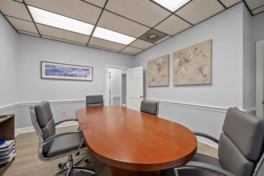 More Photos Of 4375 Silas Creek Pky, Winston-Salem Medical For Sale