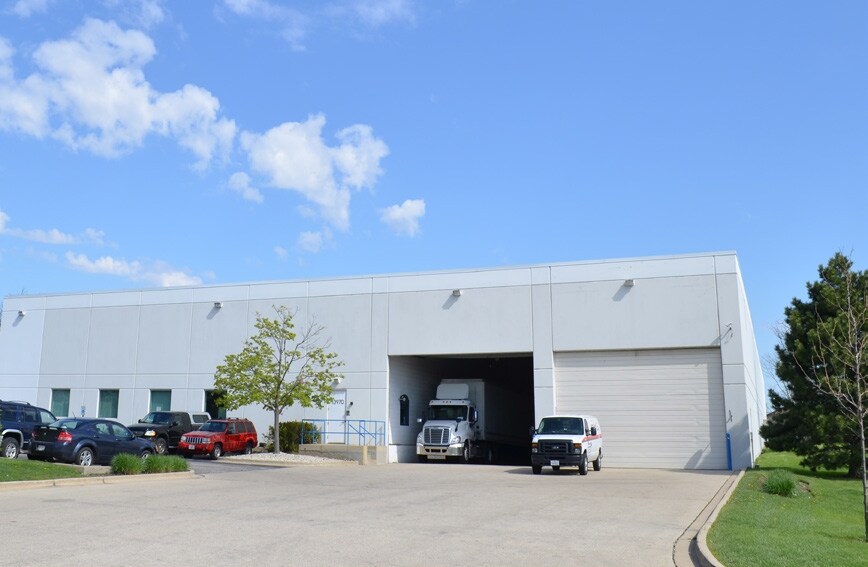 More Photos Of 13970 W Polo Trail Dr, Lake Forest Manufacturing For Lease