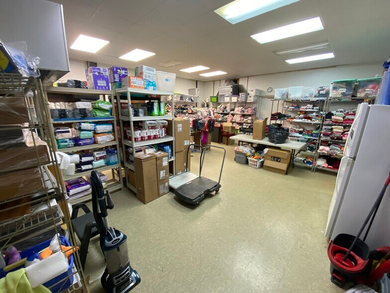 More Photos Of 1132 Pickett Rd, Norfolk Research And Development For Sale