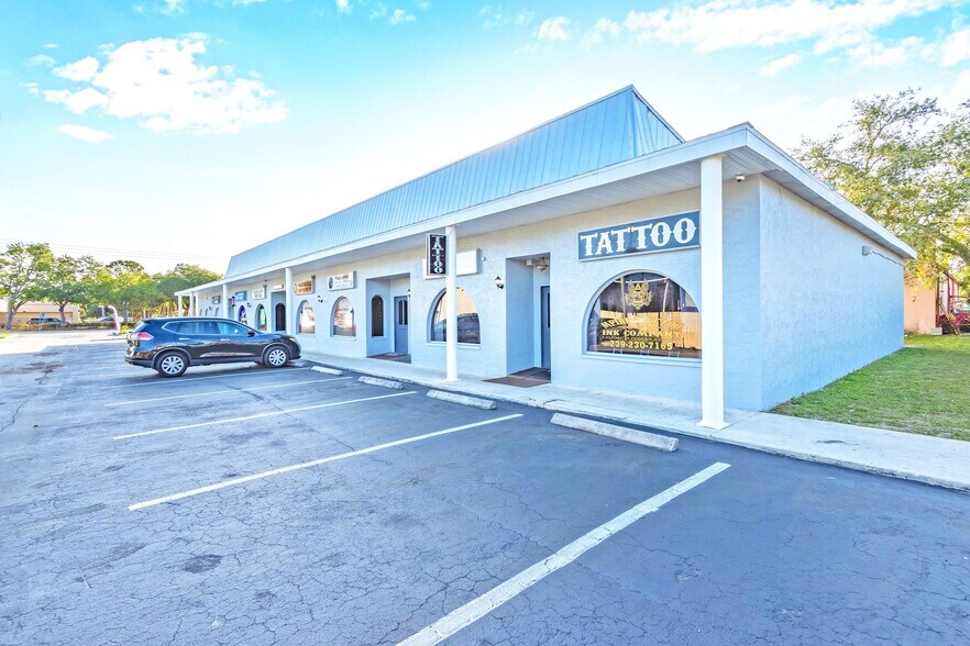 More Photos Of 1315 Homestead Rd N, Lehigh Acres Storefront Retail Office For Lease