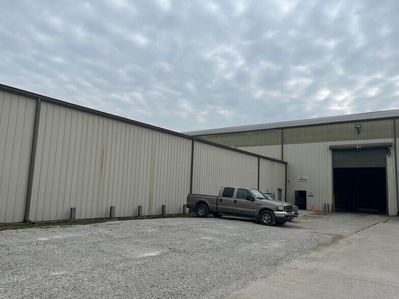 More Photos Of 1101 Crawford St, Terre Haute Warehouse For Sale