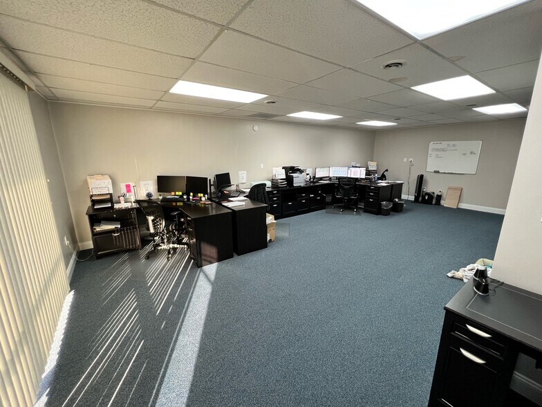 More Photos Of 6735-6765 Land O Lakes Blvd, Land O' Lakes Storefront For Lease