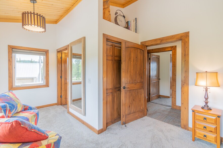 More Photos Of Quartz Lake, Delta Junction Lodge Meeting Hall For Sale