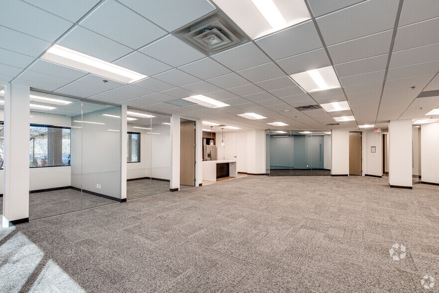 More Photos Of 1300 NE Godward St, Minneapolis Office For Lease