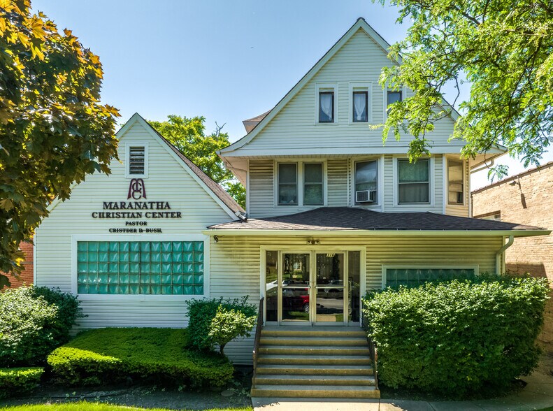 Primary Photo Of 316 N Austin Blvd, Oak Park Religious Facility For Sale