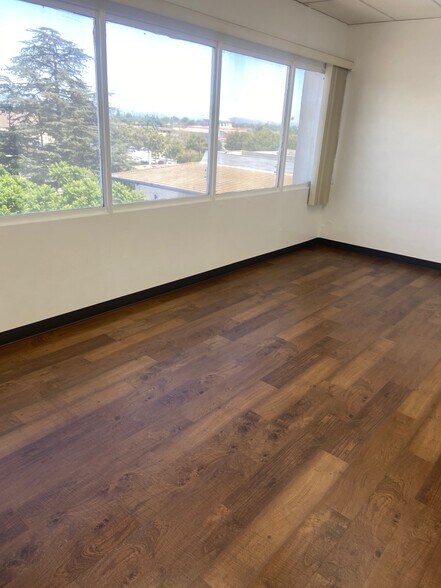 More Photos Of 8221 3rd St, Downey Medical For Lease