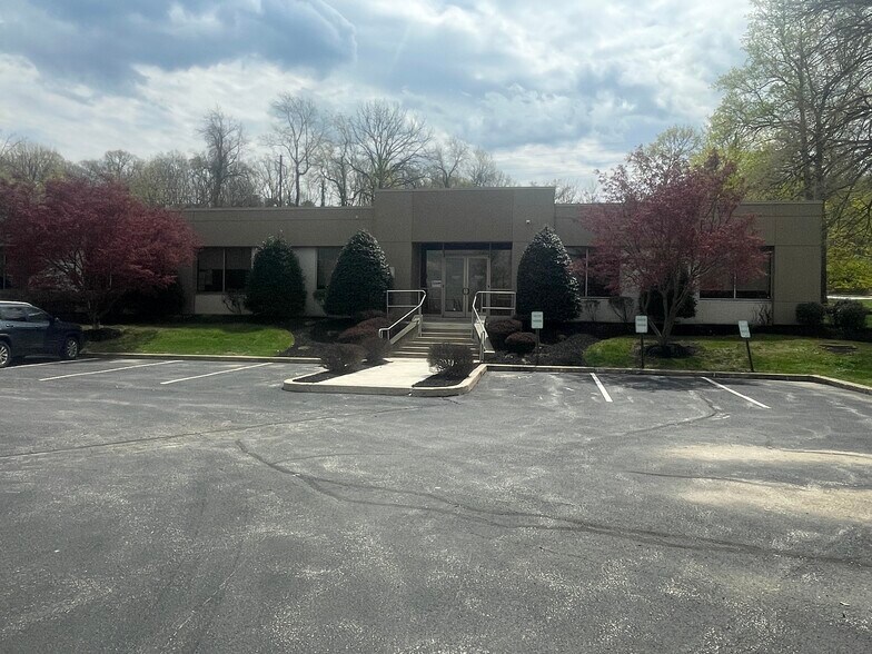 More Photos Of ,  Office For Sale