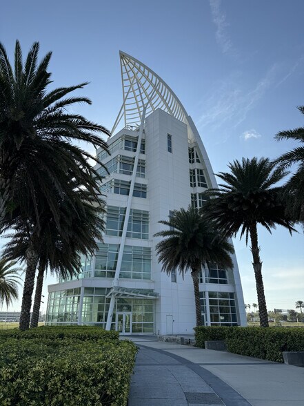 More Photos Of 670 Dave Nisbet Dr, Port Canaveral Specialty For Lease