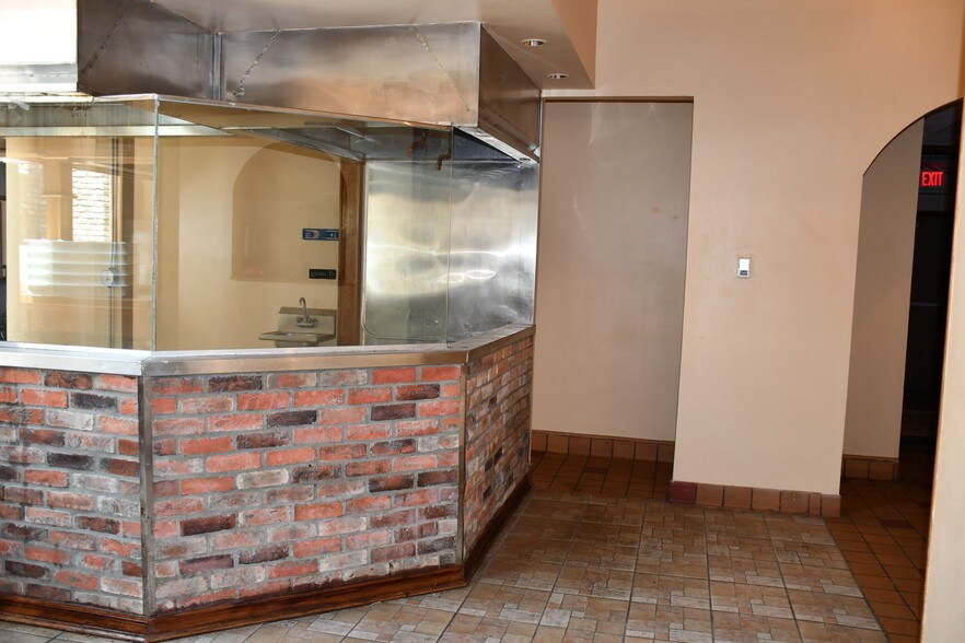 More Photos Of 10211 W Lincoln Hwy, Frankfort Restaurant For Lease