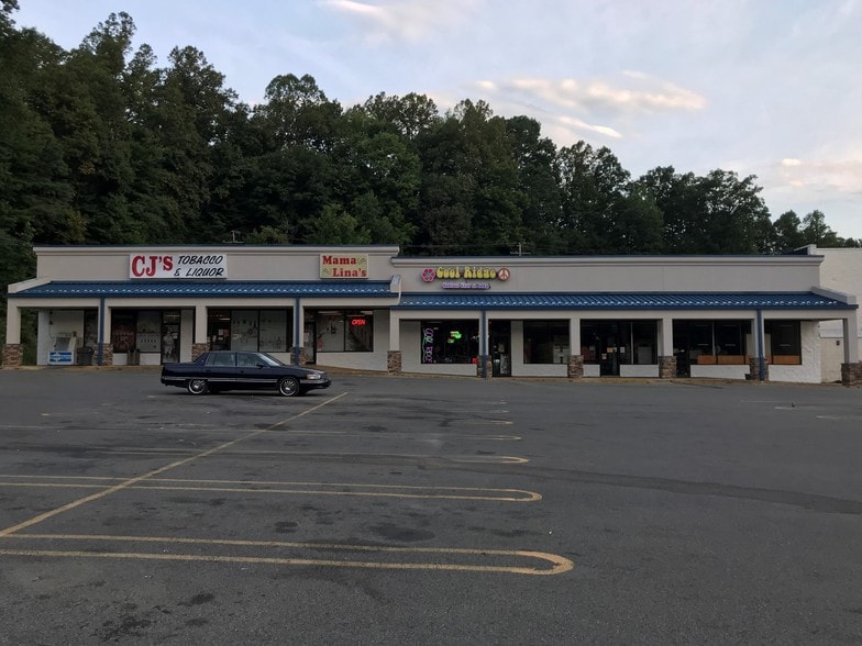 More Photos Of 800 Robert C Byrd Dr, Crab Orchard Freestanding For Lease