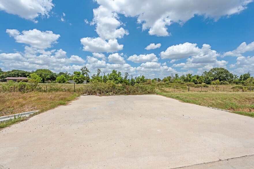 More Photos Of 1408 Ward Bend Rd, Sealy Land For Sale