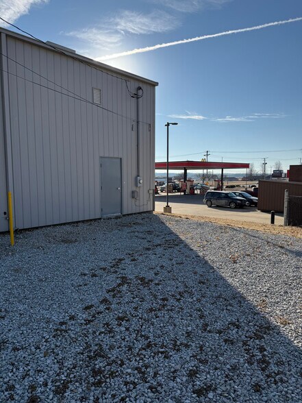 More Photos Of 1103 S 16th St, Clarinda General Retail For Lease