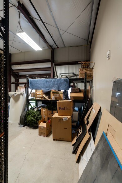 More Photos Of 3000 Airport Dr, Erie Light Manufacturing For Sale