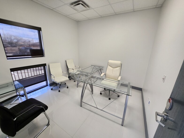 More Photos Of 509 Giles Rd, El Paso Unknown For Lease