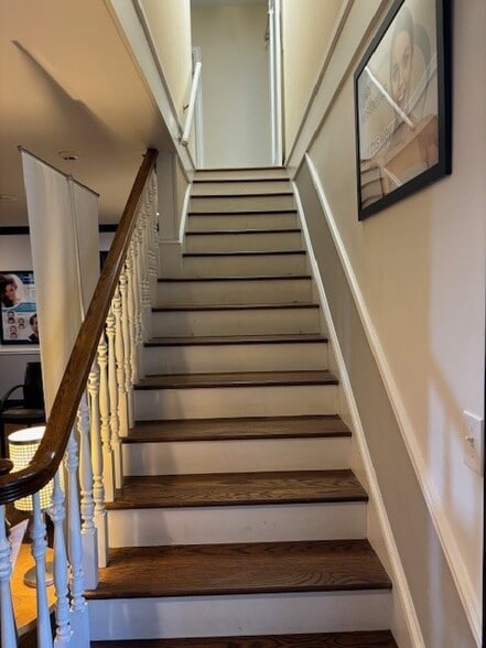 More Photos Of 2204 Crestmoor Rd, Nashville Medical For Lease