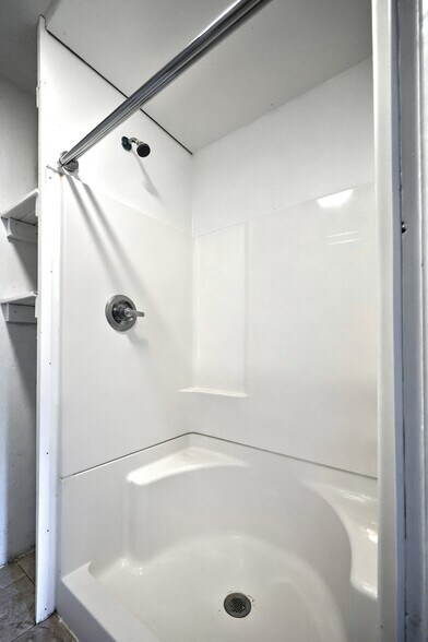 More Photos Of 21603 Middletown Rd, Freeland Freestanding For Sale