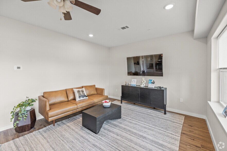 More Photos Of 7149 Trail Lake Dr, Fort Worth Apartments For Sale