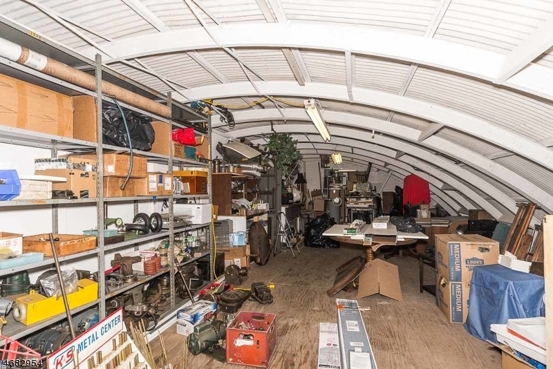 More Photos Of 131 Lincoln Blvd, Middlesex Manufacturing For Lease