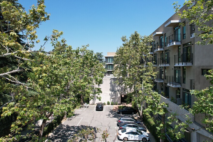 More Photos Of 234-238 N El Molino Ave, Pasadena Office For Sale