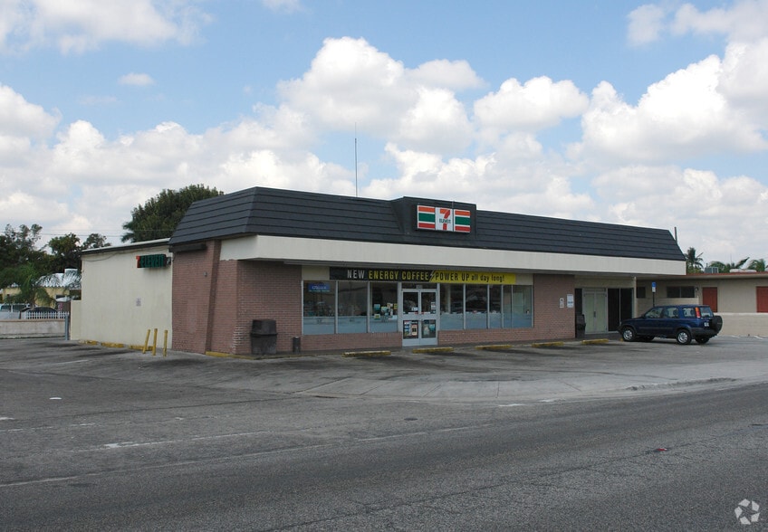 Primary Photo Of 1600 N Federal Hwy, Hollywood Convenience Store For Lease