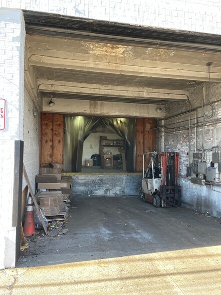 More Photos Of 203-205-209 Nassau Rd, Roosevelt Industrial For Sale