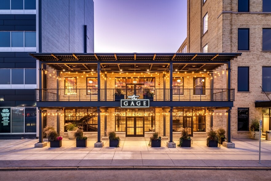 More Photos Of 1205 S 70th St, West Allis Unknown For Lease