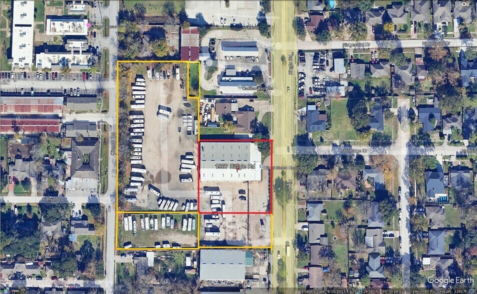 More Photos Of 1967 Bingle Rd, Houston Warehouse For Lease