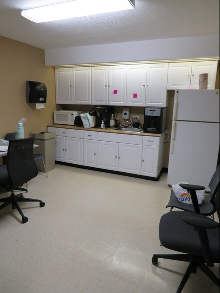 More Photos Of 300 E Dania Beach Blvd, Dania Bank For Lease