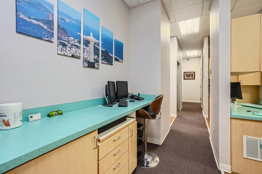 More Photos Of 8202 N Loop 1604 W, San Antonio General Retail For Sale