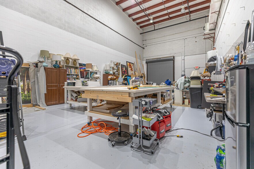 More Photos Of 10951 Harmony Park Dr, Bonita Springs Warehouse For Lease