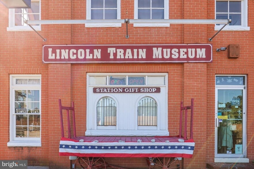 More Photos Of 425 Steinwehr Ave, Gettysburg Storefront Retail Office For Sale