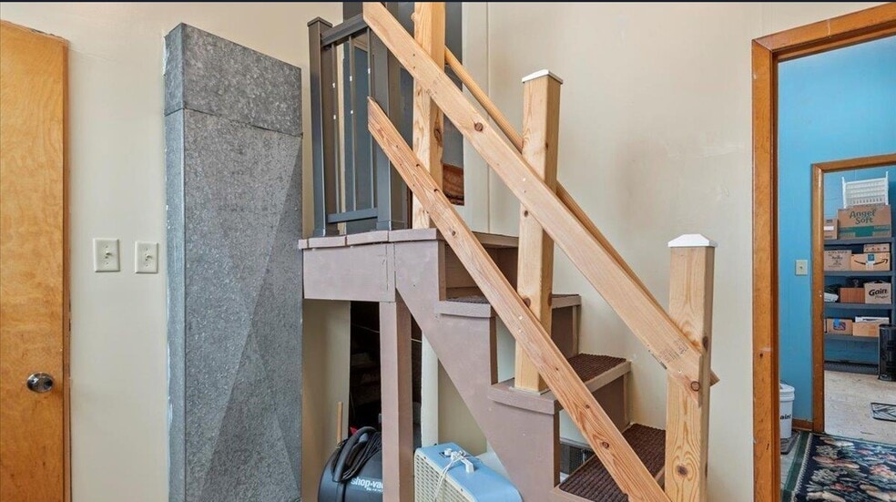 More Photos Of 110 W Main St, Pleasant Plains Religious Facility For Sale