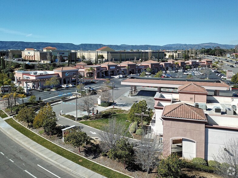 More Photos Of 40210-40250 Murrieta Hot Springs Rd, Murrieta Unknown For Lease