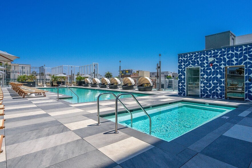 More Photos Of 330 E 3rd St, Long Beach Apartments For Lease