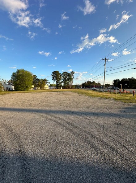 More Photos Of 2402-2408 Charleston Hwy, Cayce Land For Lease