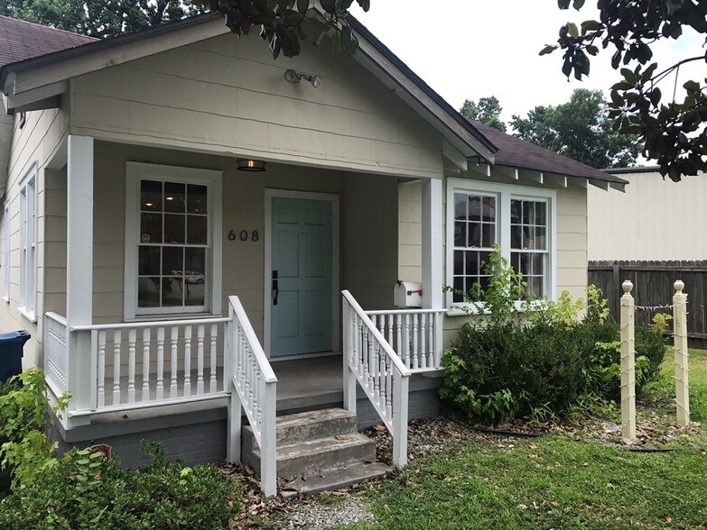 More Photos Of 608 Rapides St, Baton Rouge Office For Sale