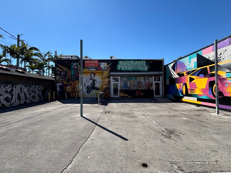 More Photos Of 120 NW 24th St, Miami Warehouse For Lease