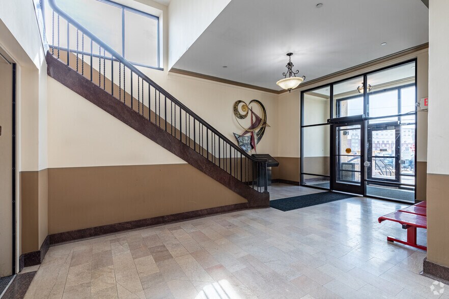 More Photos Of 540 Fairview Ave, Saint Paul Unknown For Lease