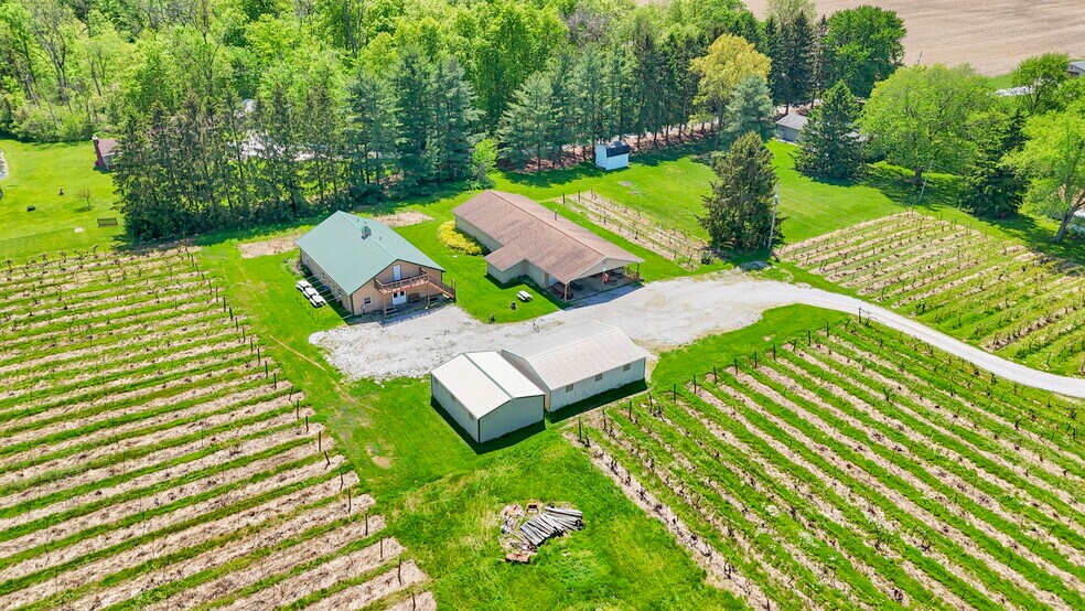 More Photos Of 1900 Winchester Southern Rd, Canal Winchester Winery Vineyard For Sale