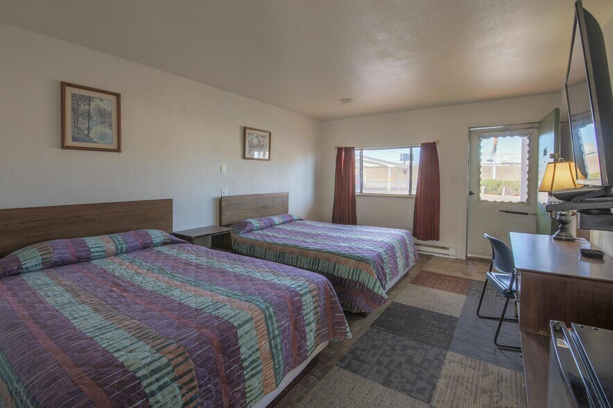 More Photos Of 2716 SE Frontage Rd, Loveland Hotel For Sale